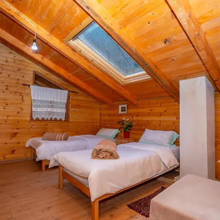 Bee Eco Guest House Moll' e Shoshit Esterno foto
